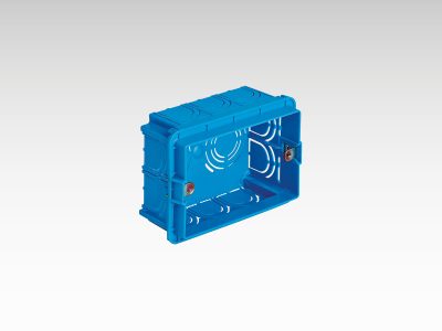 Unterputzgehäuse 503 aus Kunststoff für 3 Module Wohnungsschalterserie.