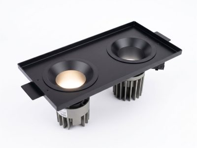 Schoenherr - Empfangsbereich 2er Leuchte, 40W, 3K, DALI Pulverbeschichtet Weiß RAL 9016 matt, höhenverstellbar, Weiße LED Reflektoren